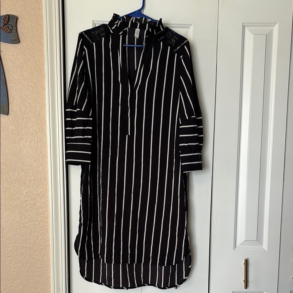 Love Black and White Buttoned Dress with 3/4 Cuffed Sleeves